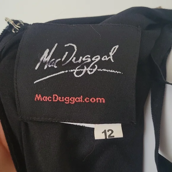 Mac Duggal Black Sequined Column Gown - Picture 14 of 16